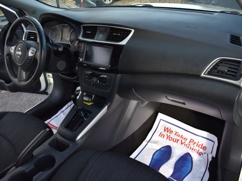 Used 2019 Nissan Sentra SV image 9