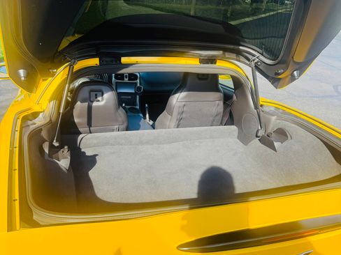 Used 2005 Chevrolet Corvette Coupe w/ Preferred Equipment Group image 18