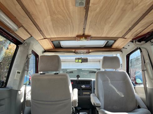 Used 1999 Volkswagen Eurovan MV FWD image 22