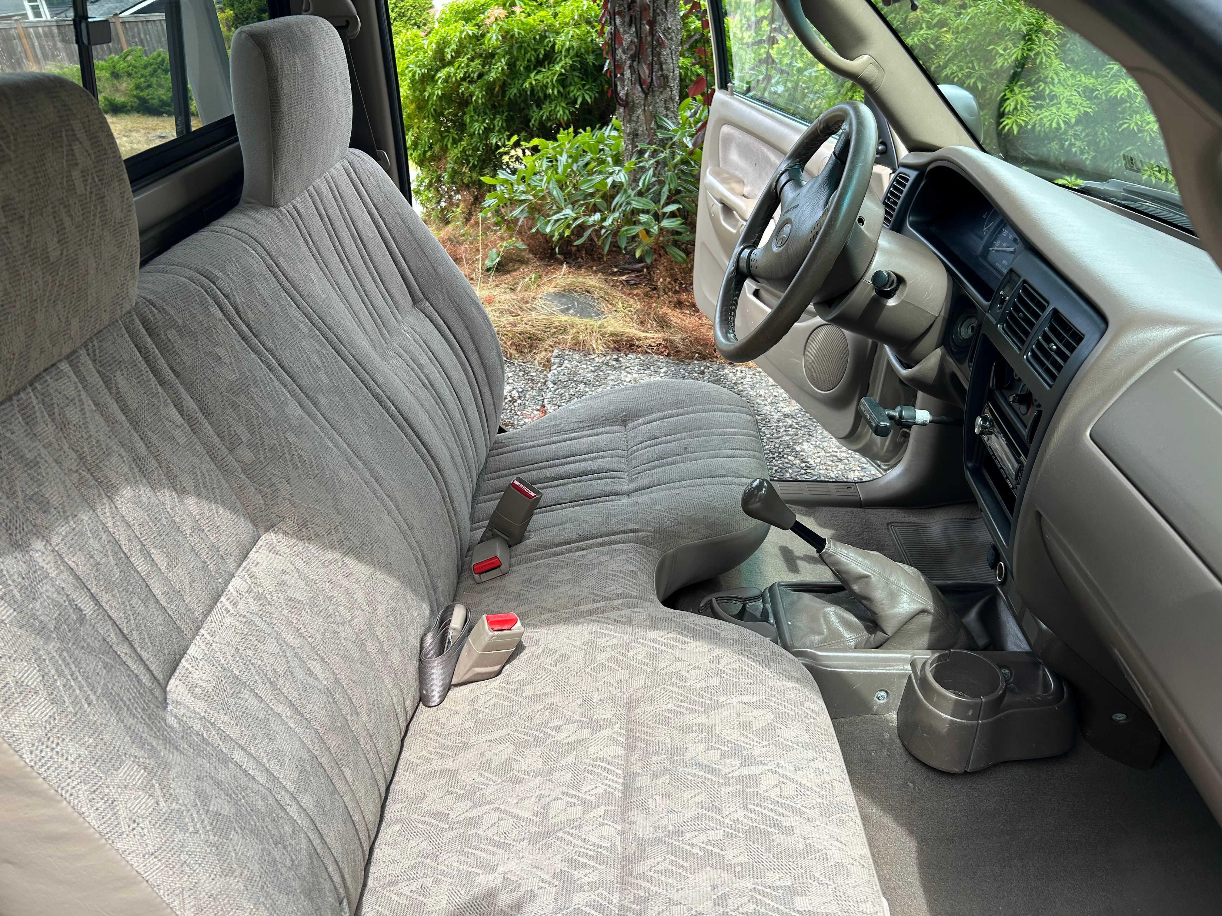 Used 2004 Toyota Tacoma 2WD Regular Cab image 14