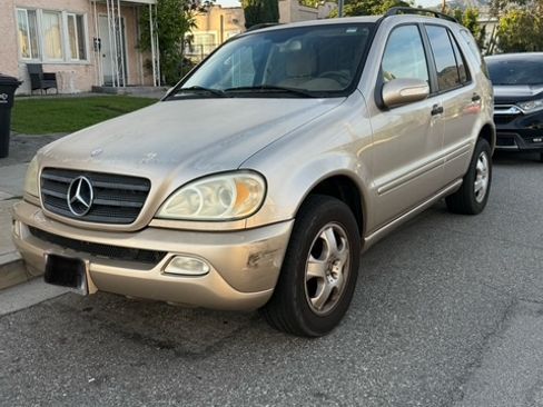 Used 2002 Mercedes-Benz ML 320 4MATIC image 4