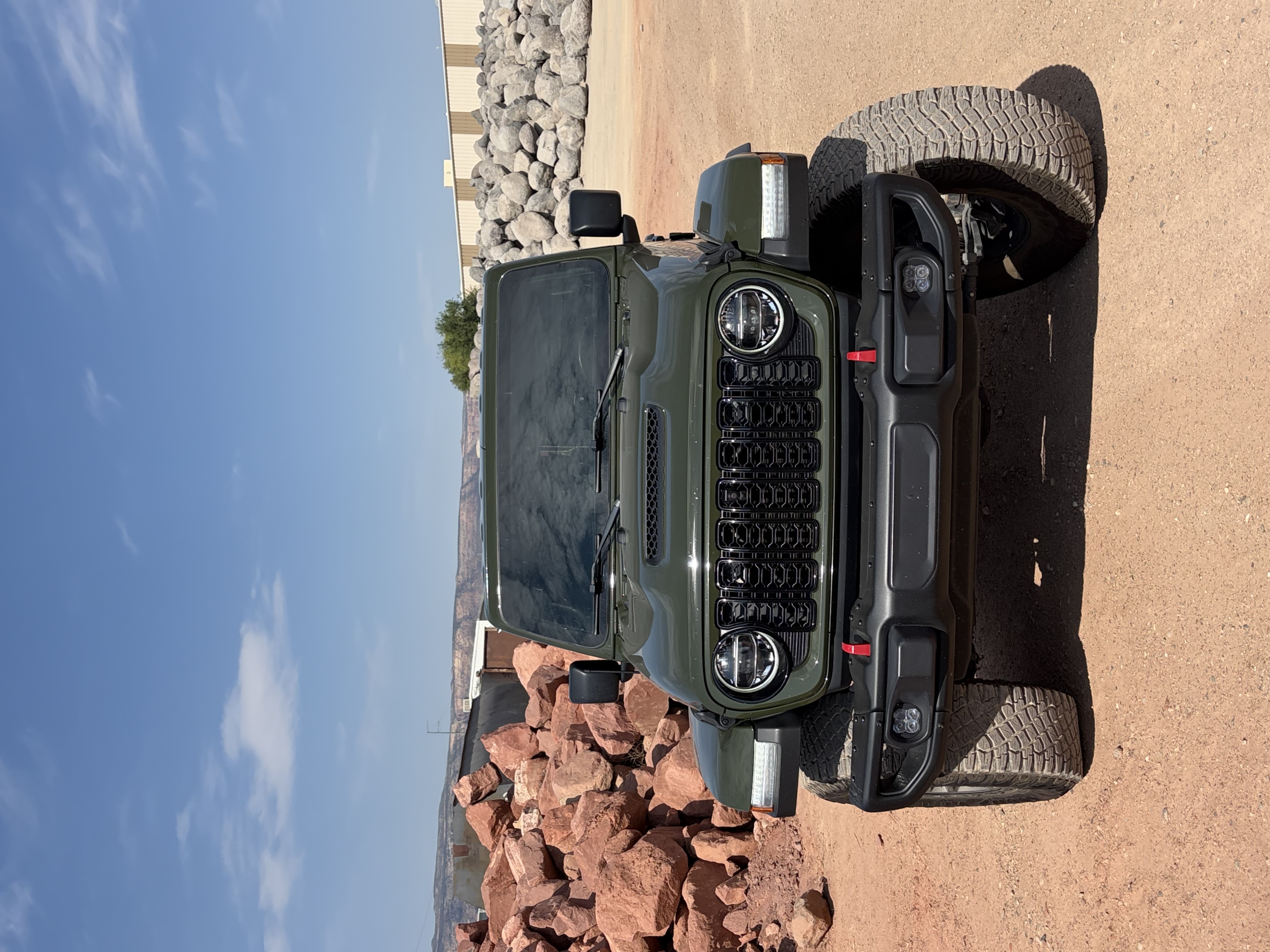 Used 2022 Jeep Gladiator Mojave w/ LED Lighting Group AWD/4WD image 14