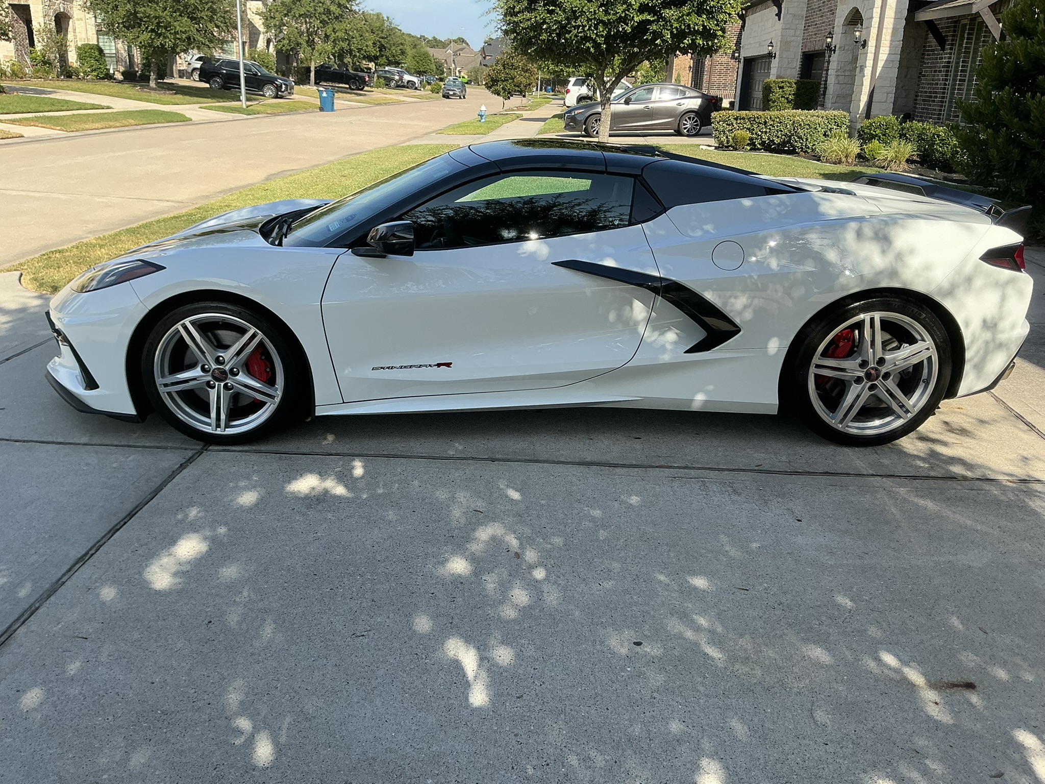Used 2024 Chevrolet Corvette Stingray Convertible w/ Z51 Performance Package RWD image 10
