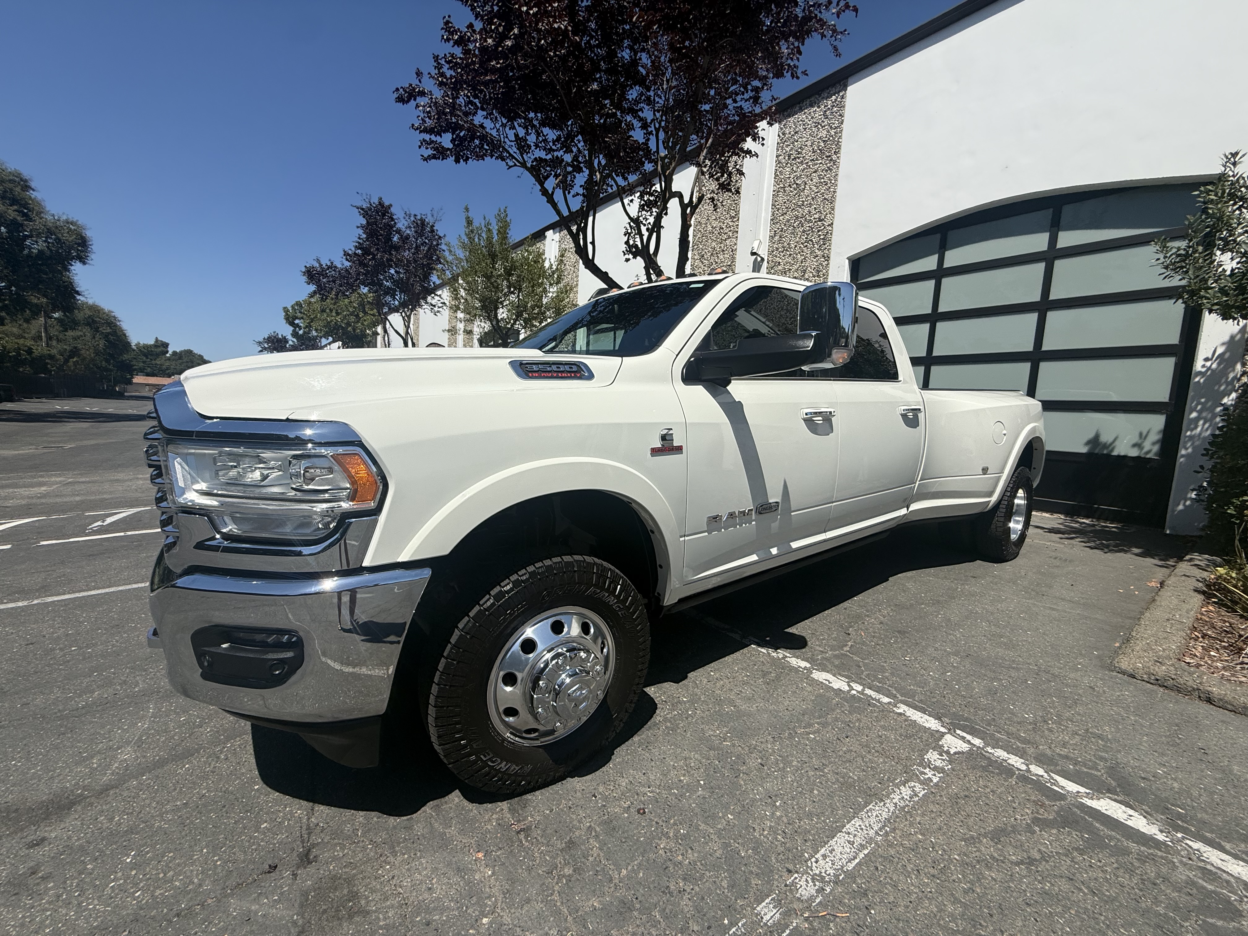 Used 2022 RAM 3500 Limited AWD/4WD image 11