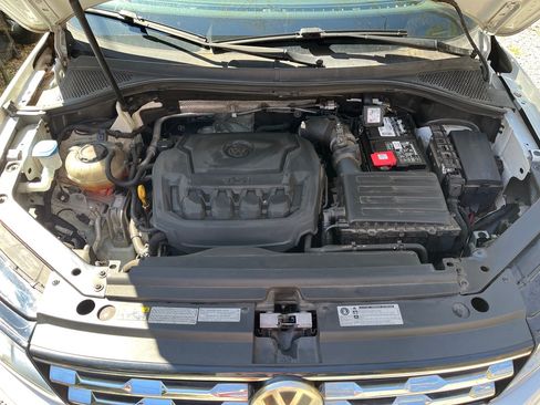 Used 2018 Volkswagen Tiguan SE image 25