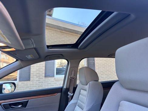 Used 2019 Honda CR-V EX image 9