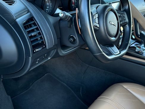 Used 2015 Jaguar F-TYPE S image 24