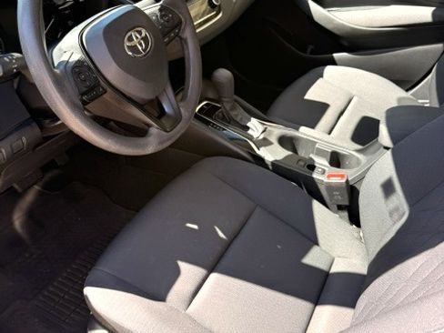 Used 2024 Toyota Corolla LE FWD image 10