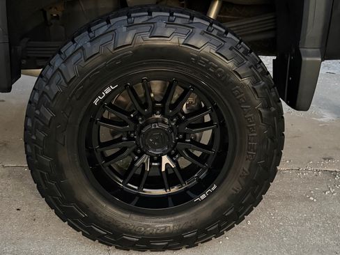 Used 2020 GMC Sierra 2500 Denali w/ Denali Ultimate Package AWD/4WD image 11