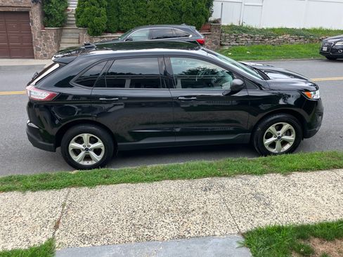 Used 2017 Ford Edge SE FWD image 11