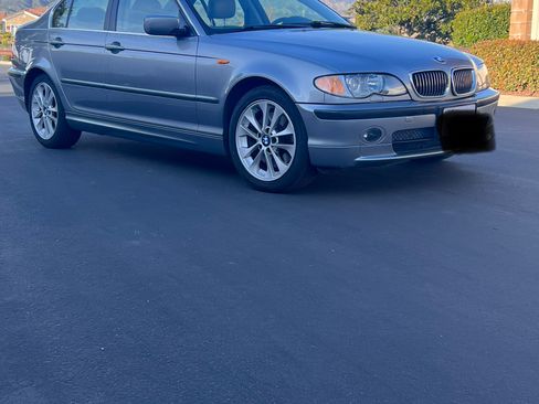 Used 2003 BMW 330xi Sedan image 10
