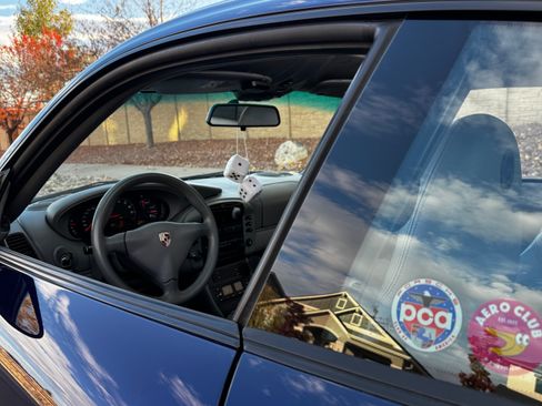 Used 2001 Porsche 911 Carrera image 11