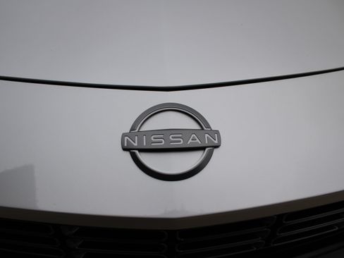 Used 2023 Nissan Z w/ Floor Mat Package (L93) image 10