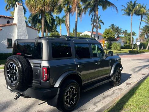 Used 2024 Ford Bronco Outer Banks image 6
