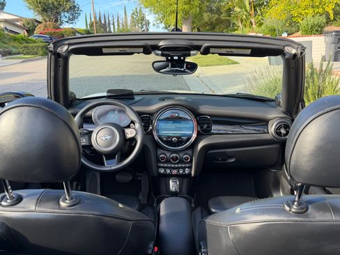 Used 2023 MINI Cooper S image 15