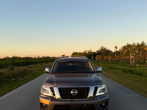 Used 2020 Nissan Armada SL w/ Premium Package image 2