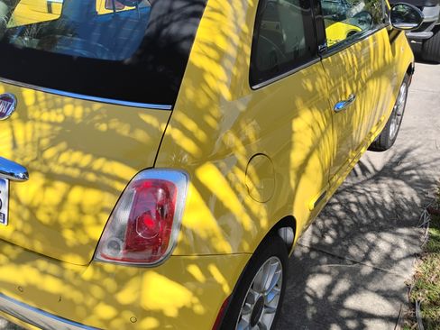 Used 2013 FIAT 500 Lounge w/ Luxury Leather Pkg image 4