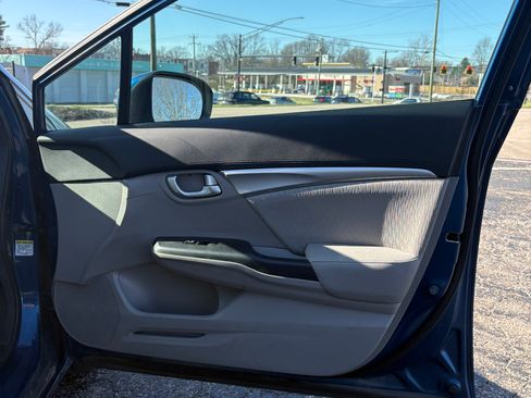 Used 2014 Honda Civic EX image 23