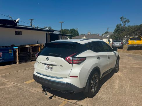 Used 2015 Nissan Murano SL w/ SL Technology Package FWD image 5
