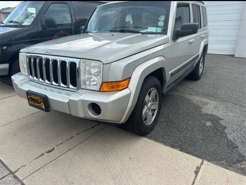 Used 2007 Jeep Commander Sport w/ Trailer Tow Group image 6
