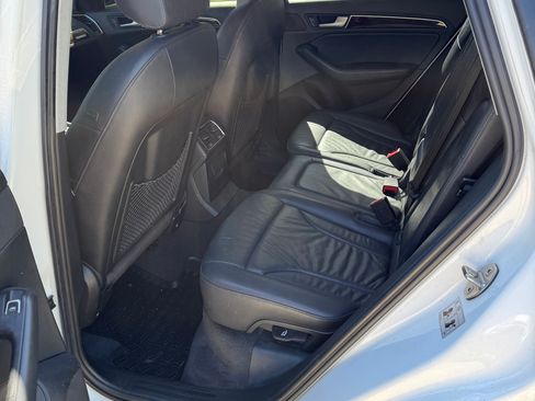 Used 2015 Audi Q5 2.0T Premium image 13