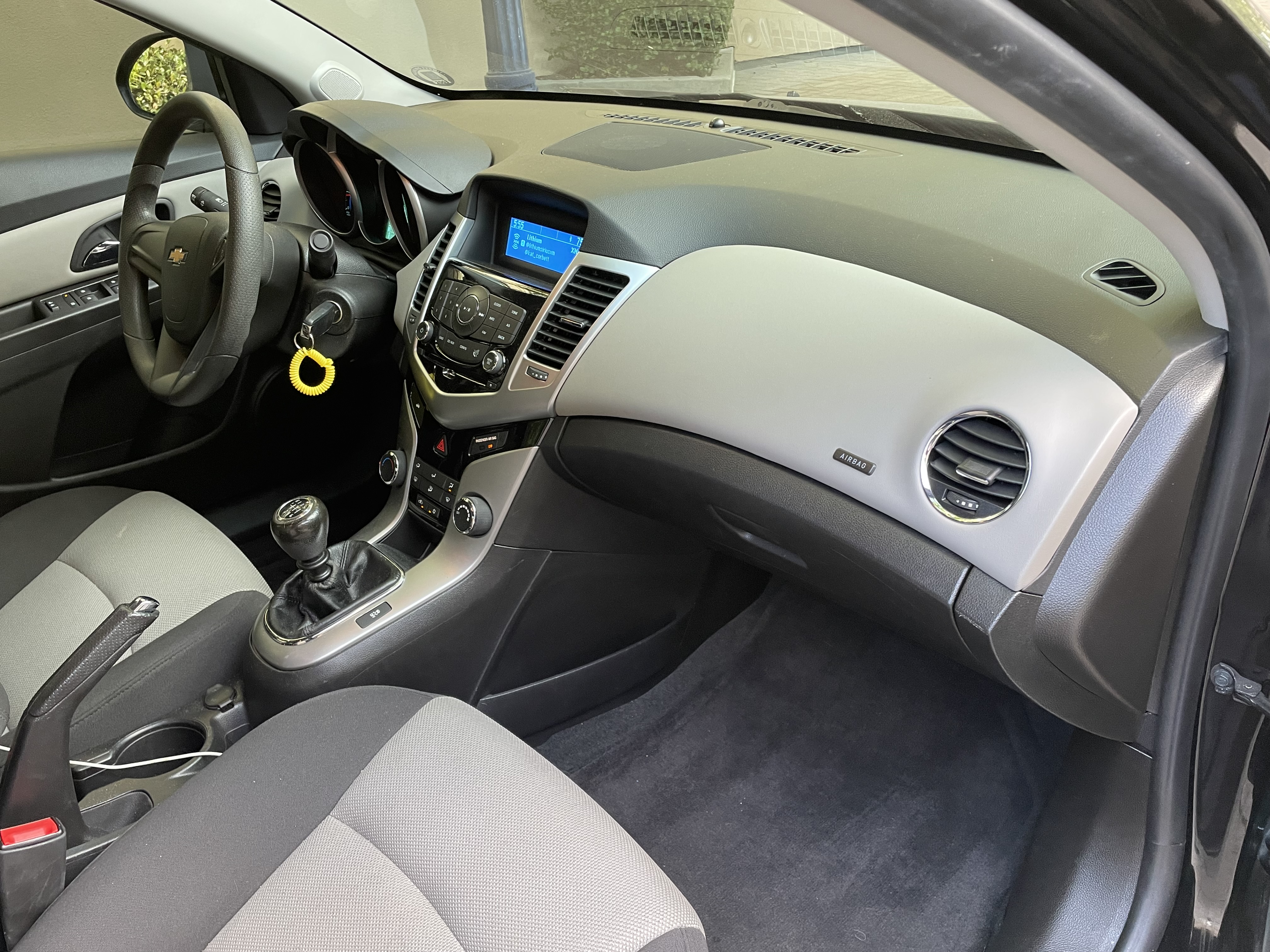Used 2016 Chevrolet Cruze LS FWD image 13