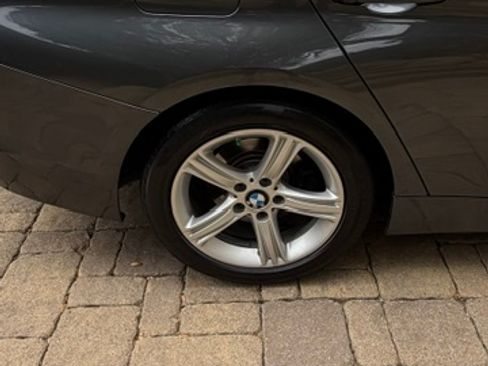 Used 2015 BMW 320i Sedan RWD image 15
