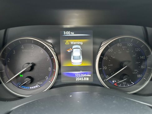 Used 2014 INFINITI Q50 Sport w/ Deluxe Technology Package image 9