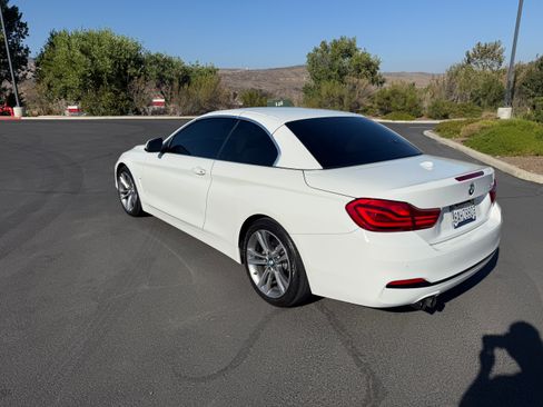 Used 2018 BMW 430i Convertible image 10