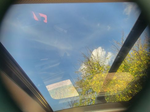 Used 2023 Hyundai Santa Fe SEL w/ Premium Package image 11