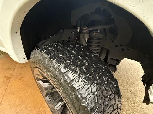 Used 2021 Ford F150 Platinum image 4