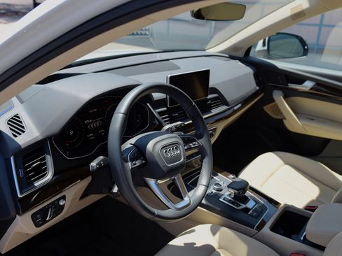 Used 2019 Audi Q5 Prestige w/ Prestige Package AWD/4WD image 11