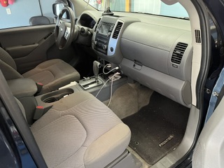 Used 2018 Nissan Frontier SV AWD/4WD image 9