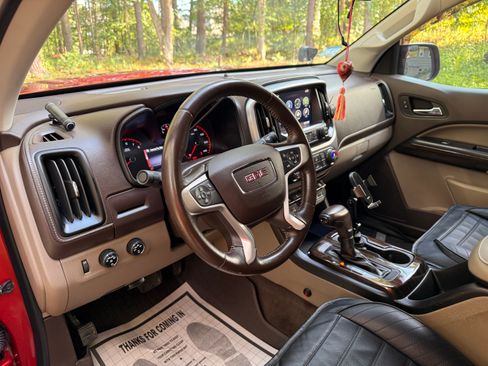 Used 2016 GMC Canyon SLT w/ Driver Alert Package image 15