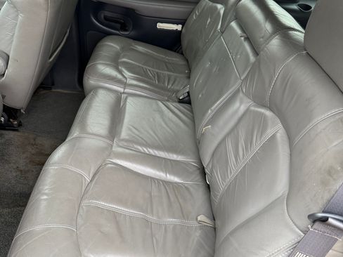 Used 2002 Chevrolet Tahoe LS image 14