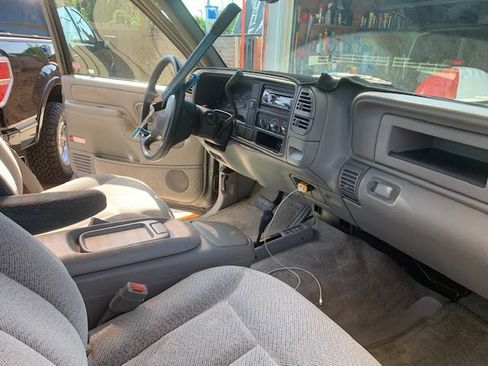 Used 1999 Chevrolet Silverado 3500 4x4 Crew Cab w/ Preferred Equipment Group 2 image 14