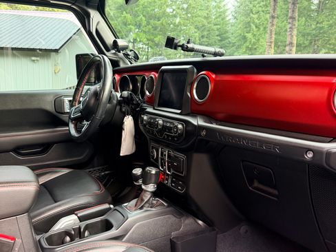 Used 2021 Jeep Wrangler Unlimited Rubicon image 29