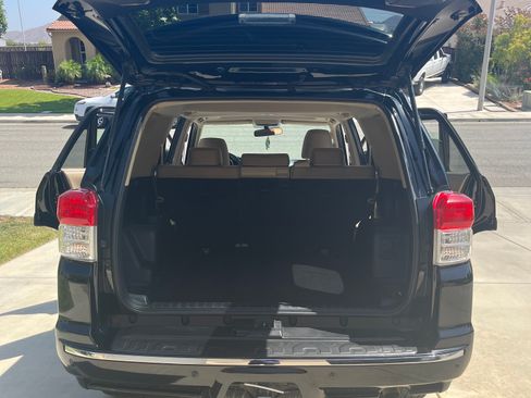 Used 2010 Toyota 4Runner SR5 RWD image 13