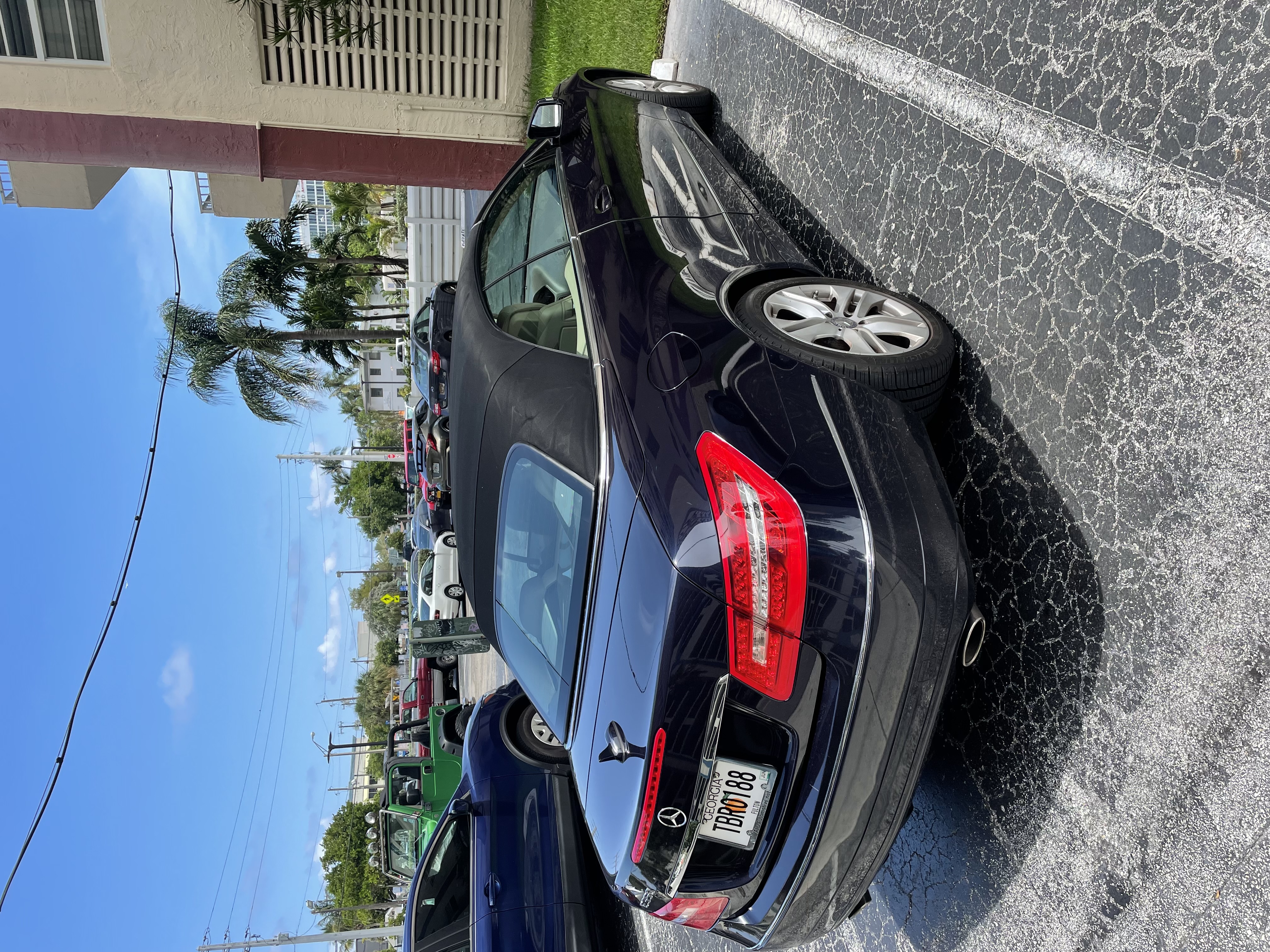Used 2011 Mercedes-Benz E 350 Cabriolet image 1