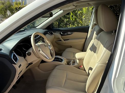 Used 2014 Nissan Rogue SL w/ SL Premium Package image 6