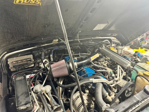 Used 2005 Jeep Wrangler Rubicon w/ Security Group image 11