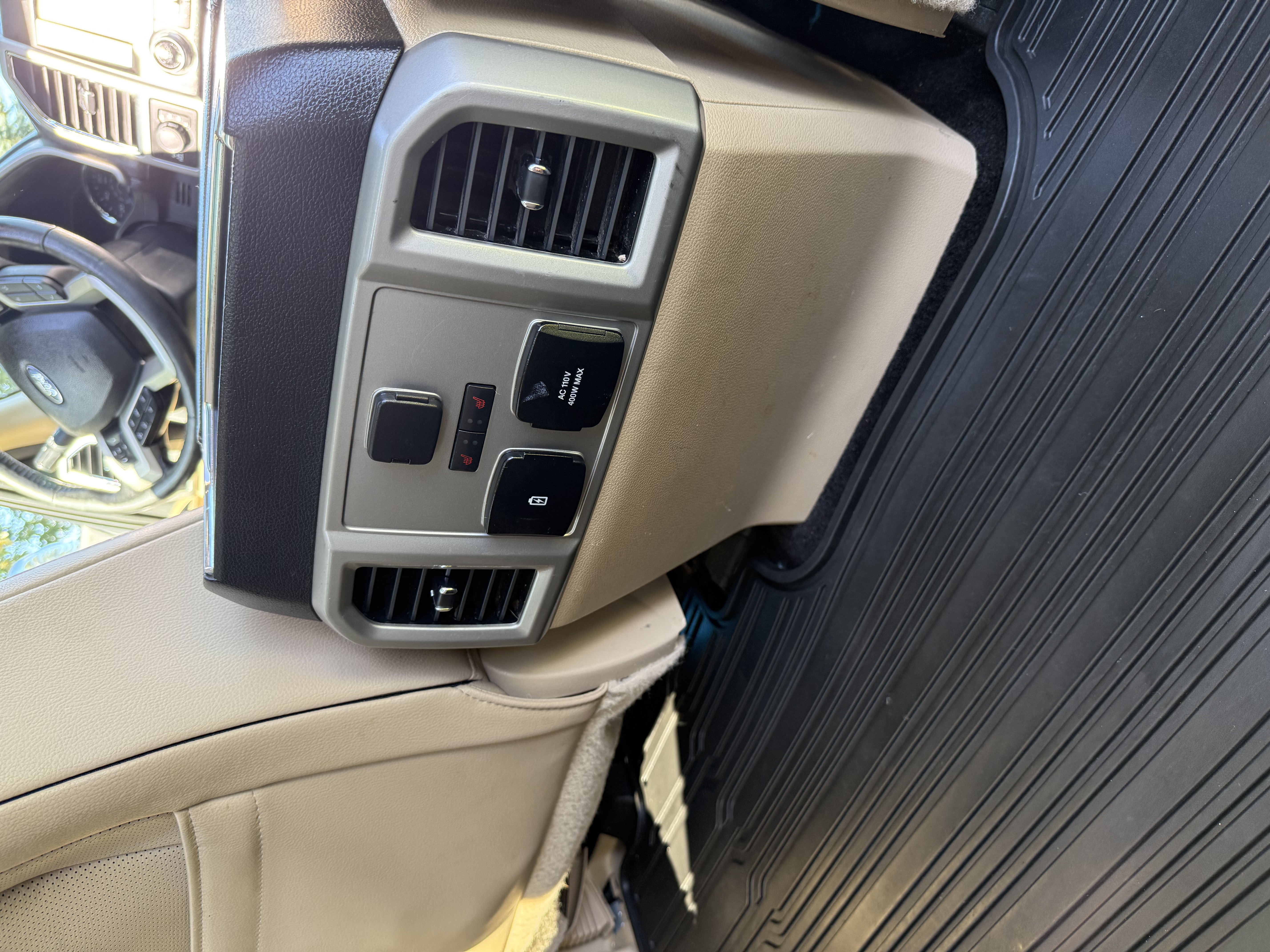 Used 2017 Ford F150 Lariat w/ Equipment Group 502A Luxury AWD/4WD image 21