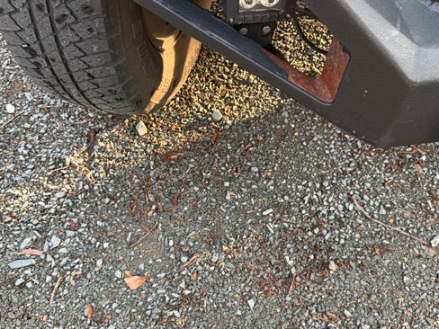 Used 2017 Jeep Wrangler Unlimited Sahara w/ Connectivity Group image 10