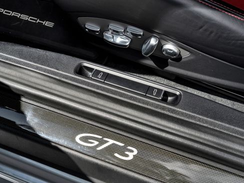 Used 2019 Porsche 911 GT3 image 13