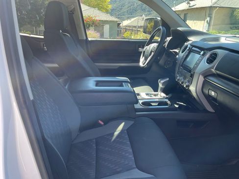 Used 2018 Toyota Tundra SR5 image 18