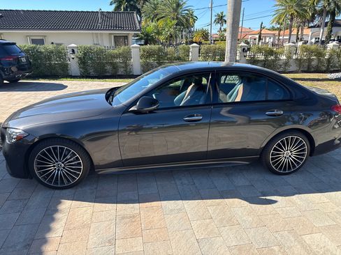 Used 2023 Mercedes-Benz C 300 Sedan image 4