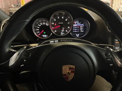 Used 2014 Porsche Cayman S image 32