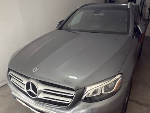 Used 2018 Mercedes-Benz GLC 300 4MATIC image 29