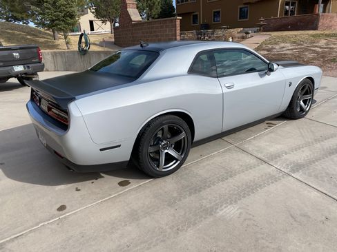 Used 2019 Dodge Challenger SRT Hellcat Redeye image 4