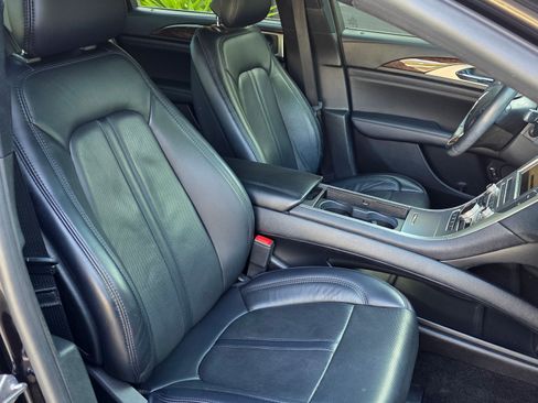 Used 2019 Lincoln MKZ Reserve image 13